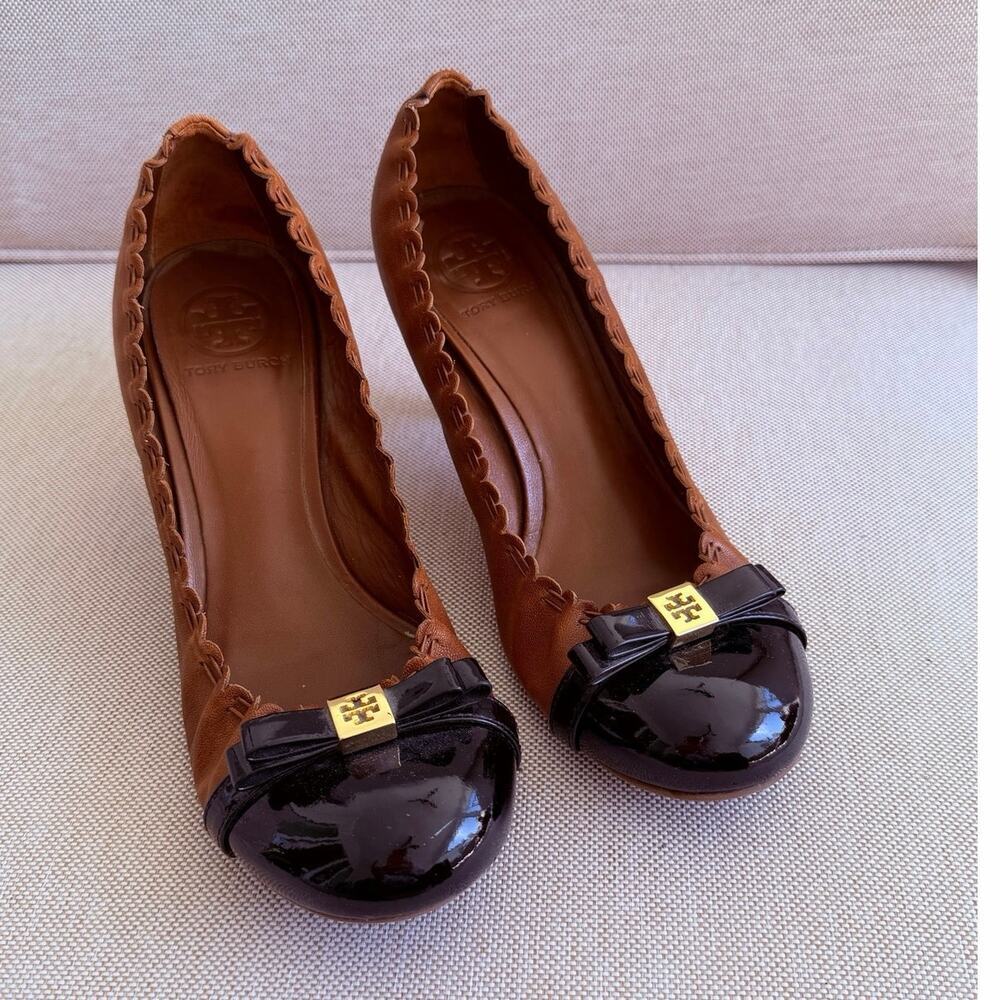 Tory Burch Camel and Black Kitten Heel Leather Pumps Size 8.5